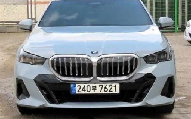 5시리즈 (G60) 520i BMW 2024/09 7,630km